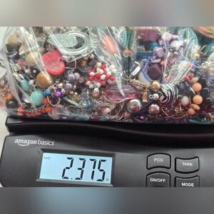 2.3 lbs Mixed Vintage Costume Jewelry Lot Craft Repair DIY Repurpose